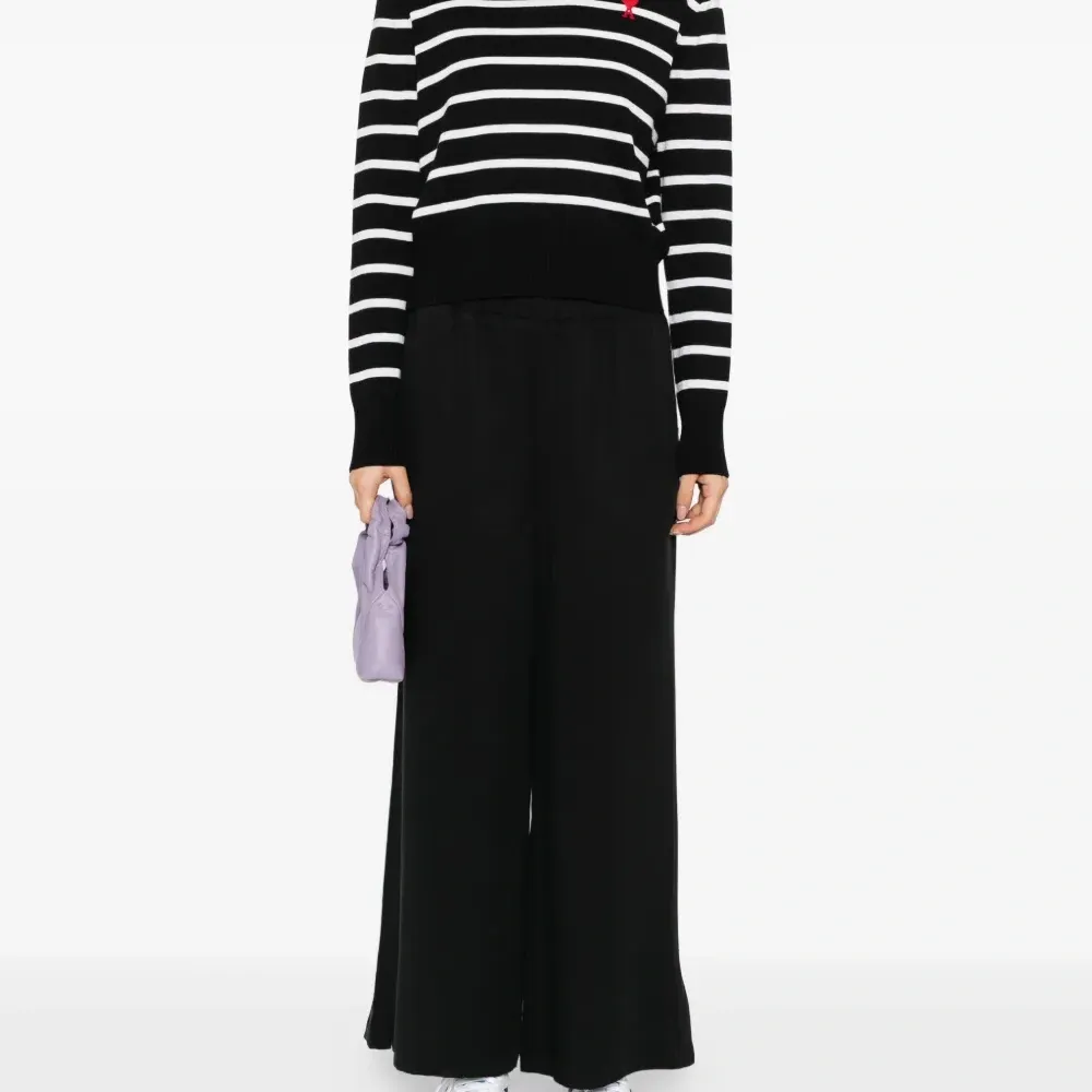 Брюки широкого кроя