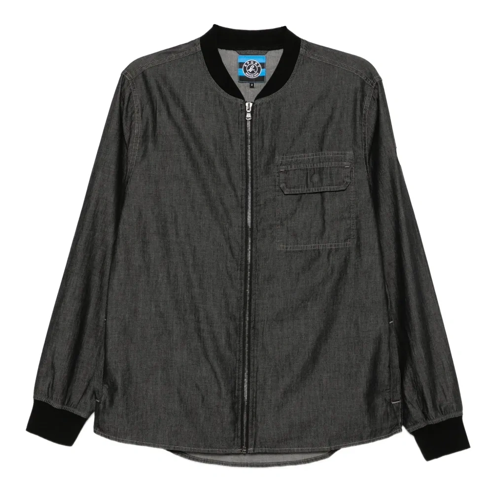 Куртка с нашивкой-логотипом