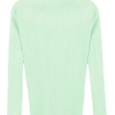 Блузка с высоким воротником и плиссировкой