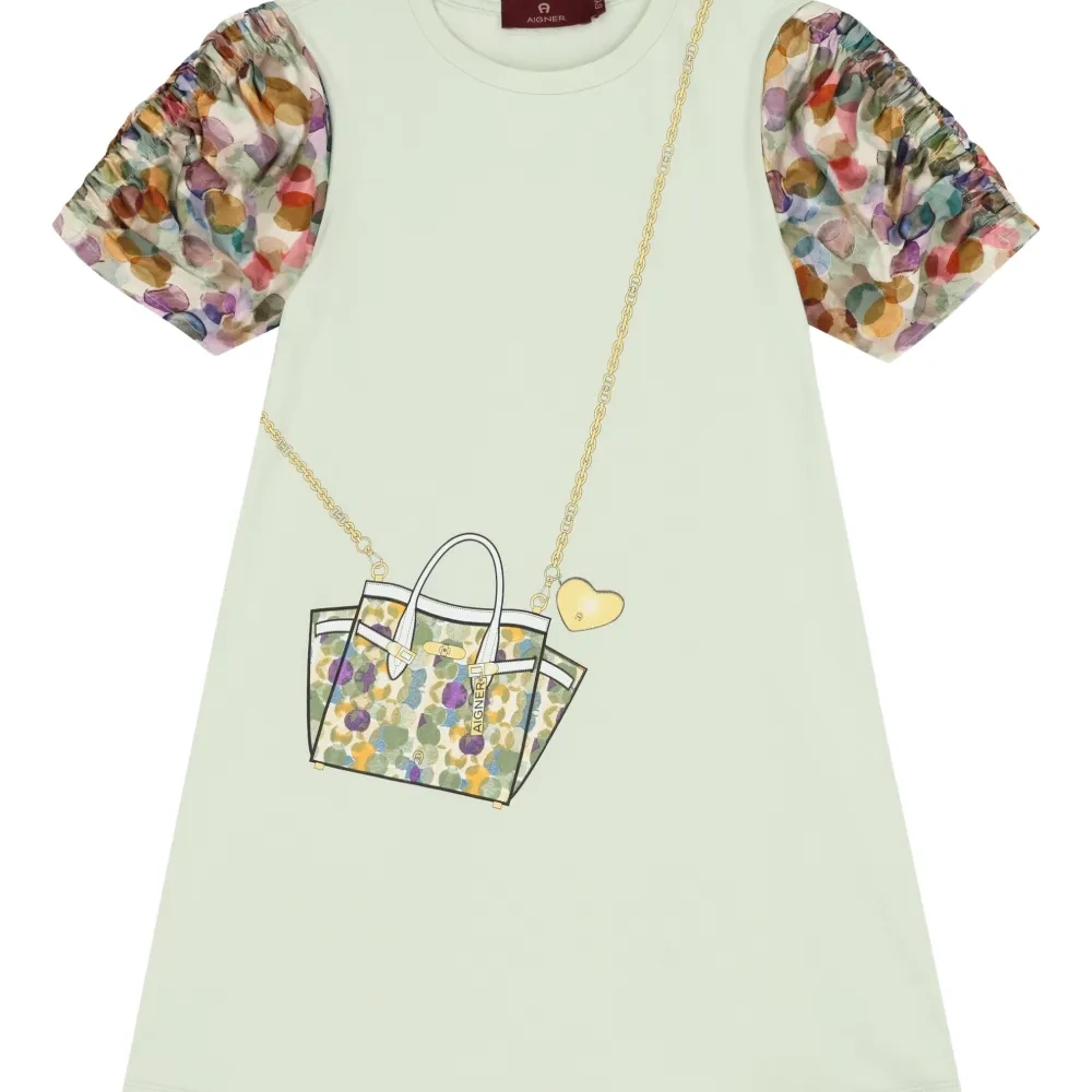 Платье с короткими рукавами и принтом