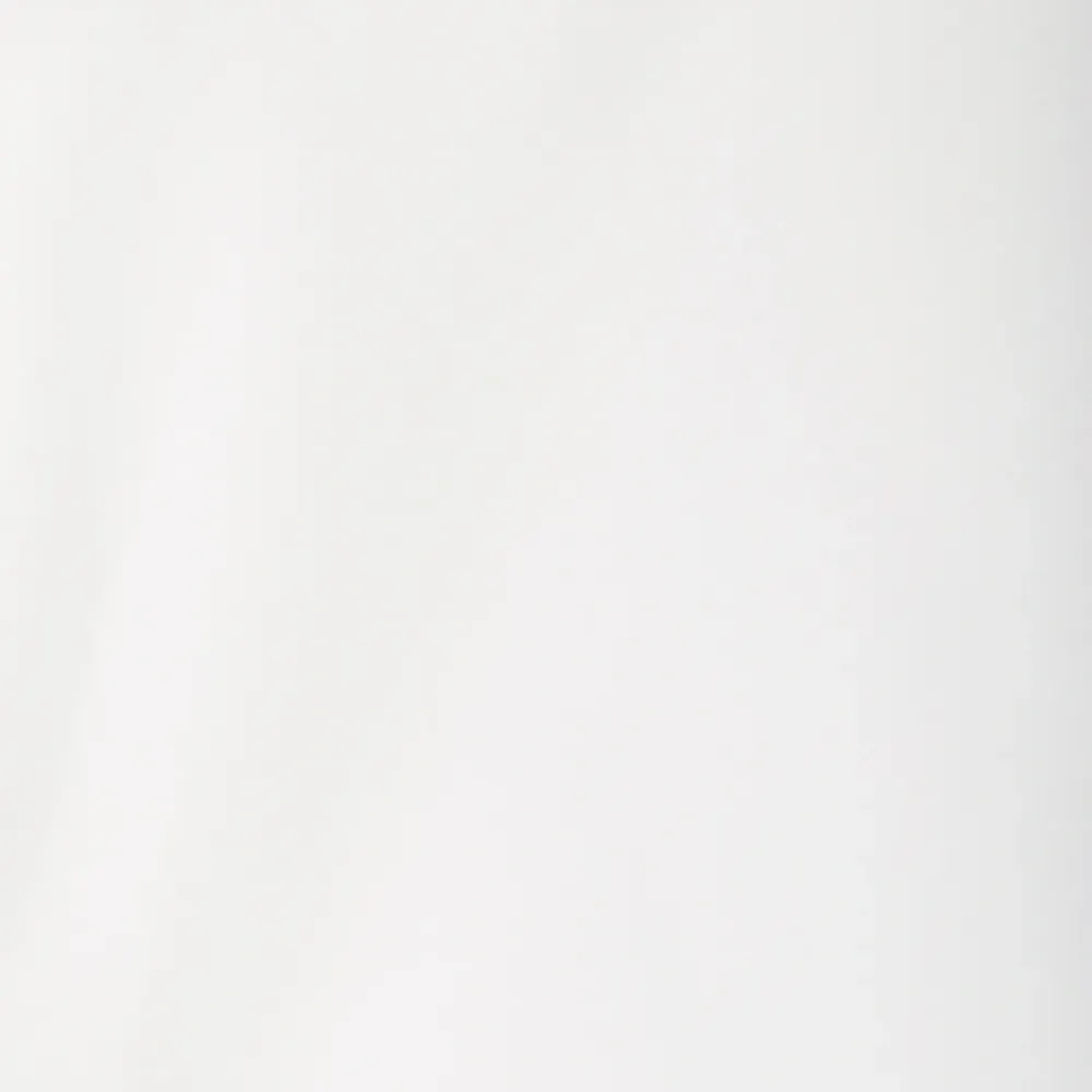 Блузка с высоким воротником и длинными рукавами