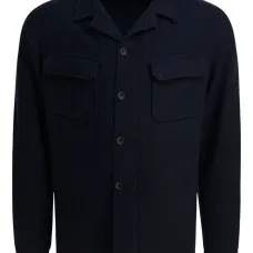 Куртка на пуговицах с карманами