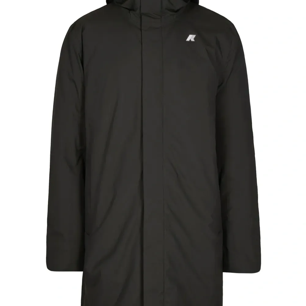 Пальто с капюшоном и длинными рукавами