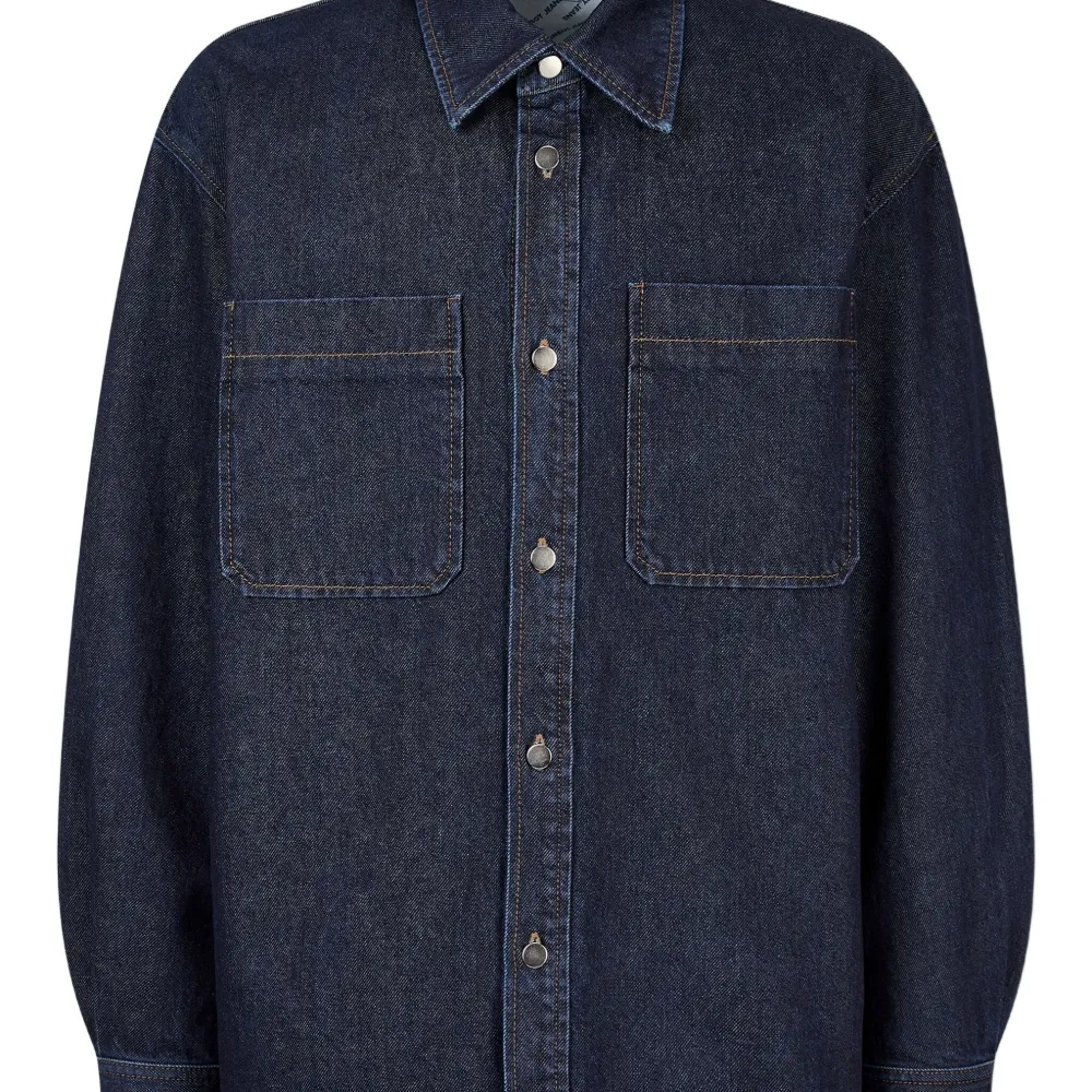 Джинсовая куртка с накладным карманом