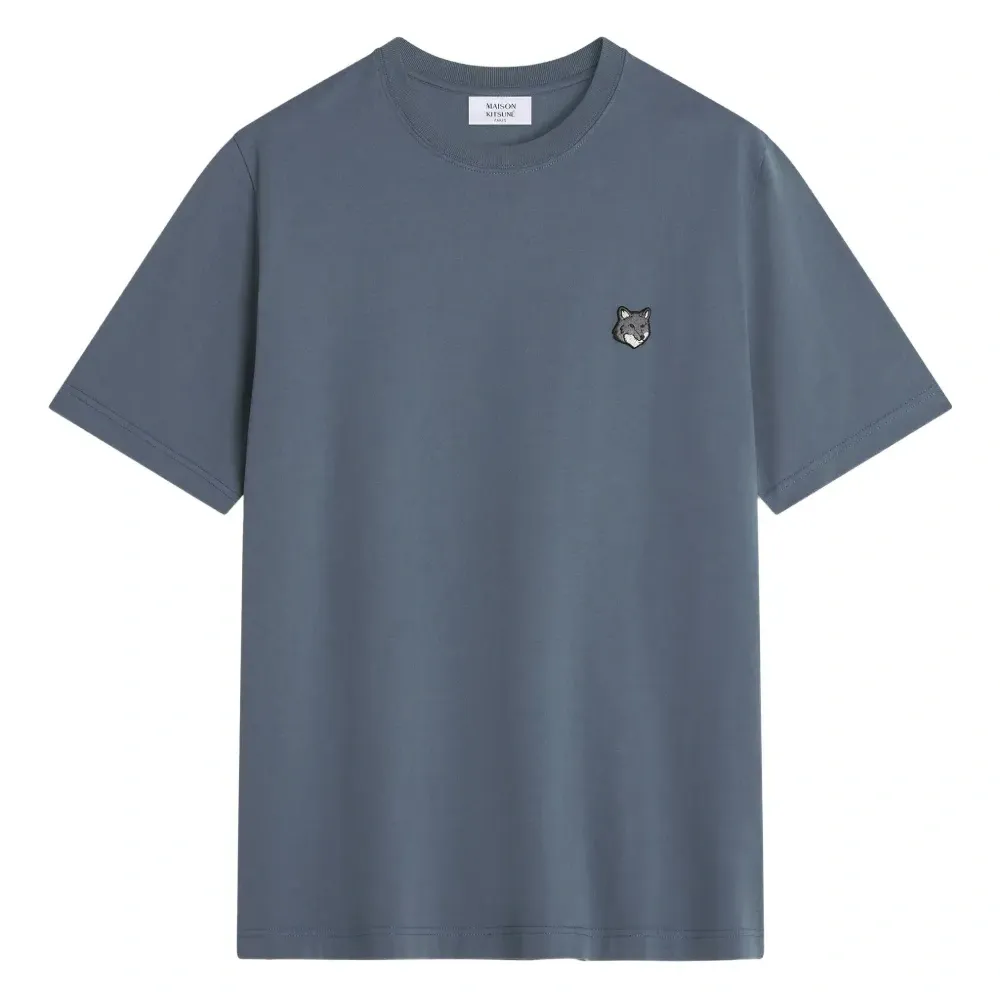 Футболка с нашивкой