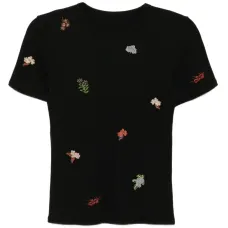 Футболка с вышивкой