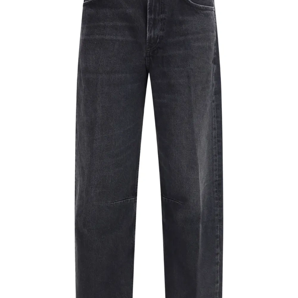 Джинсы из переработанного хлопка