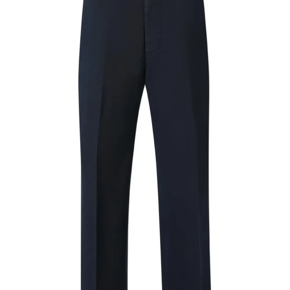 Брюки на пуговицах