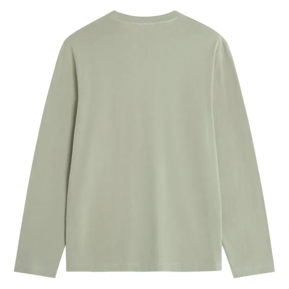 Футболка с длинными рукавами