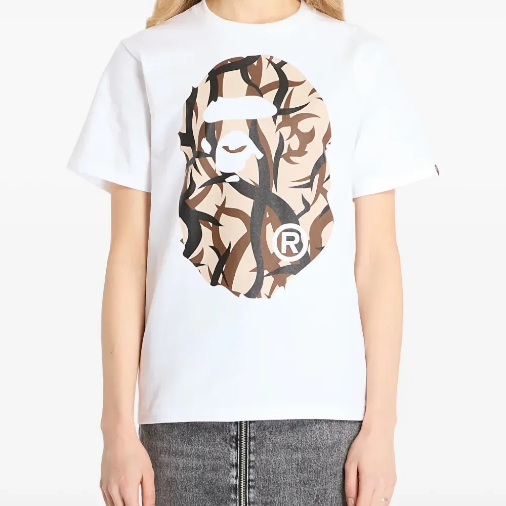 Футболка с графичным принтом