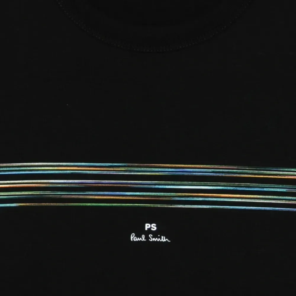 Футболка с графичным принтом