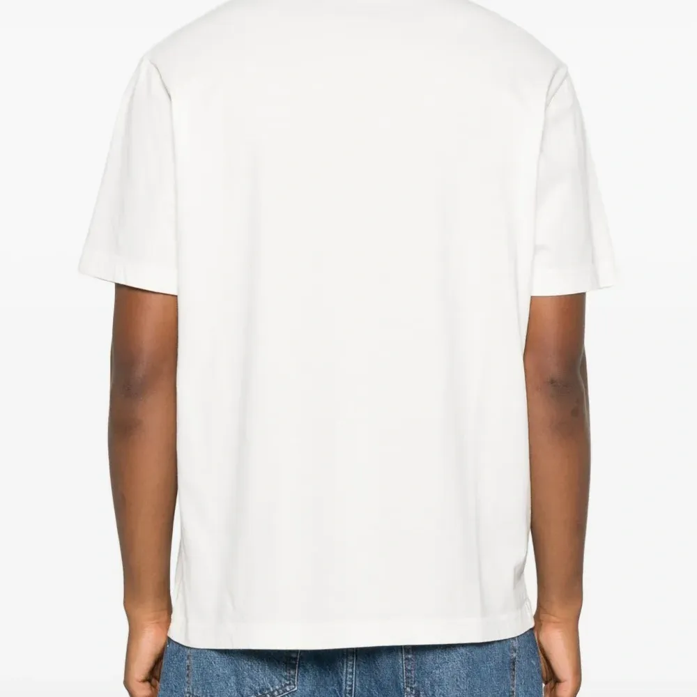 Футболка с графичным принтом Футболка с графичным принтом