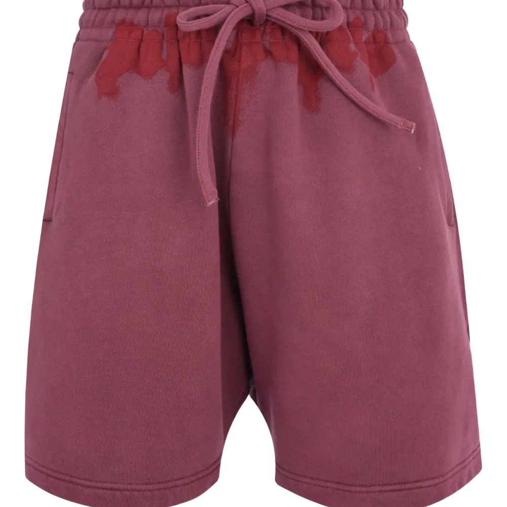 Спортивные шорты с логотипом на поясе