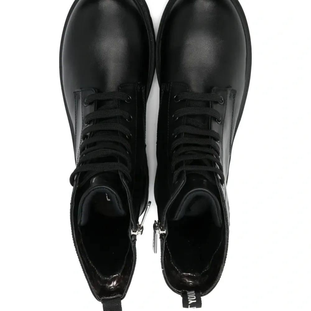 Ботинки на платформе со шнуровкой