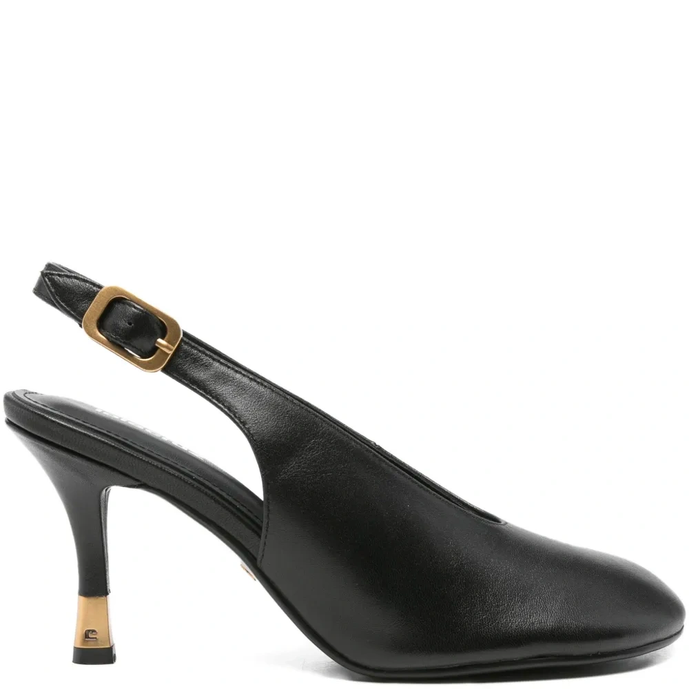 Туфли с ремешком на пятке