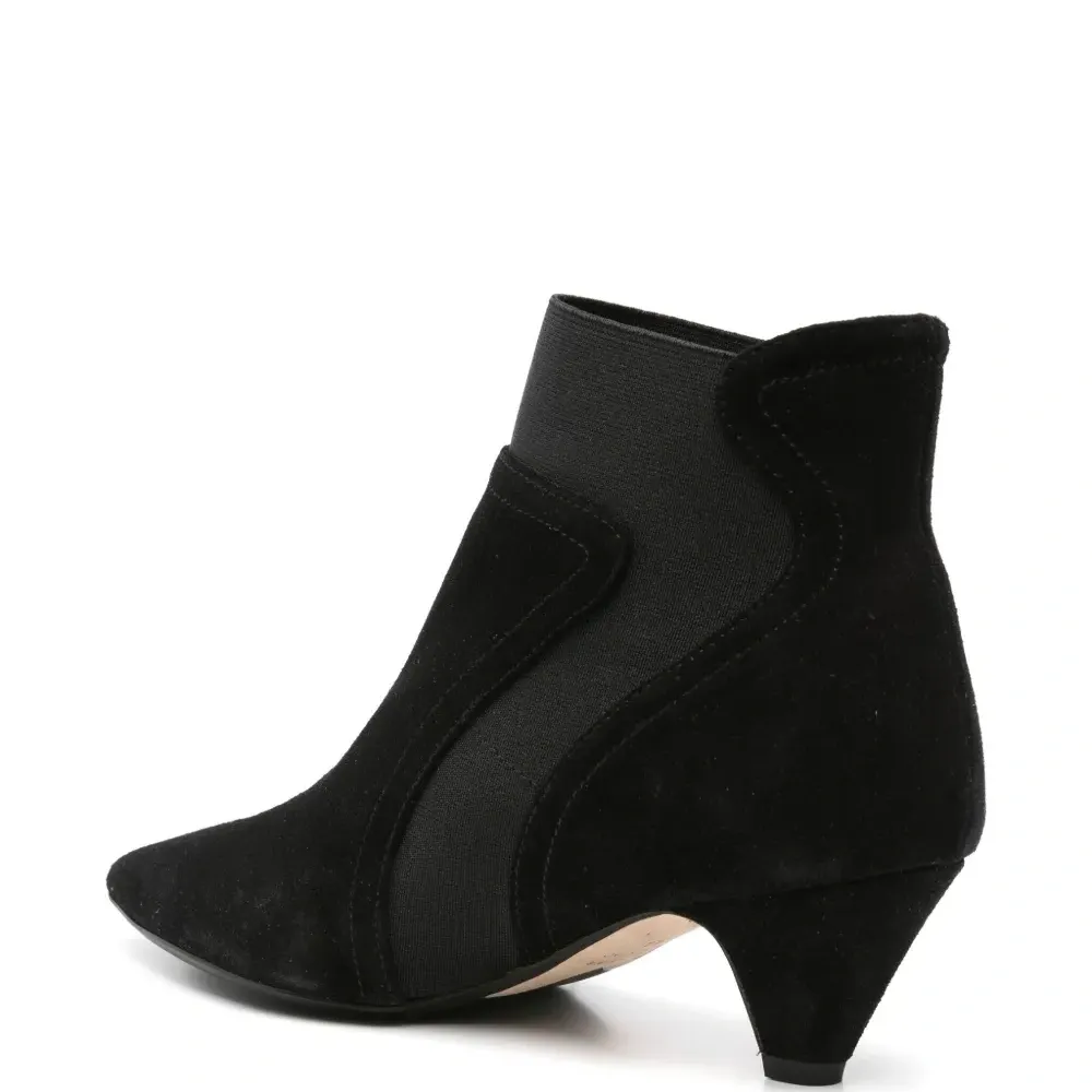 Ботинки с заостренным носком и вставками