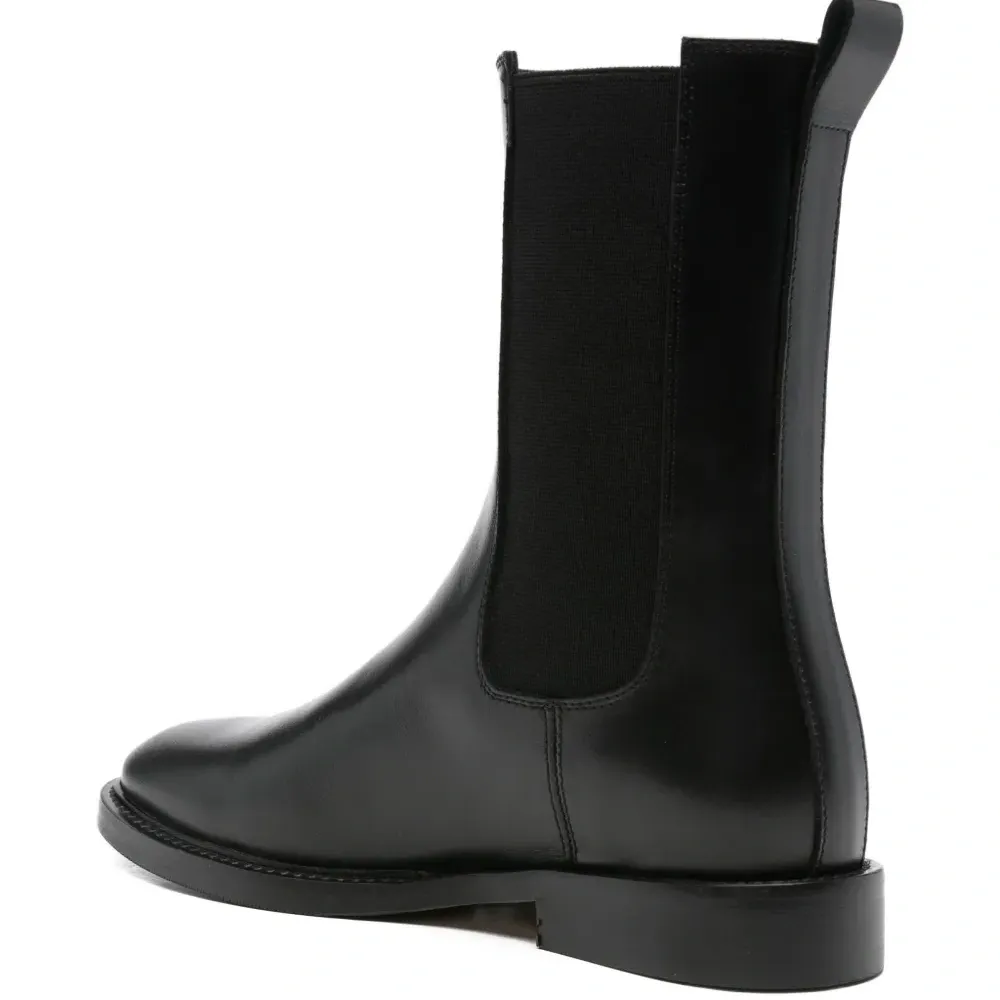 Ботинки с эластичными вставками