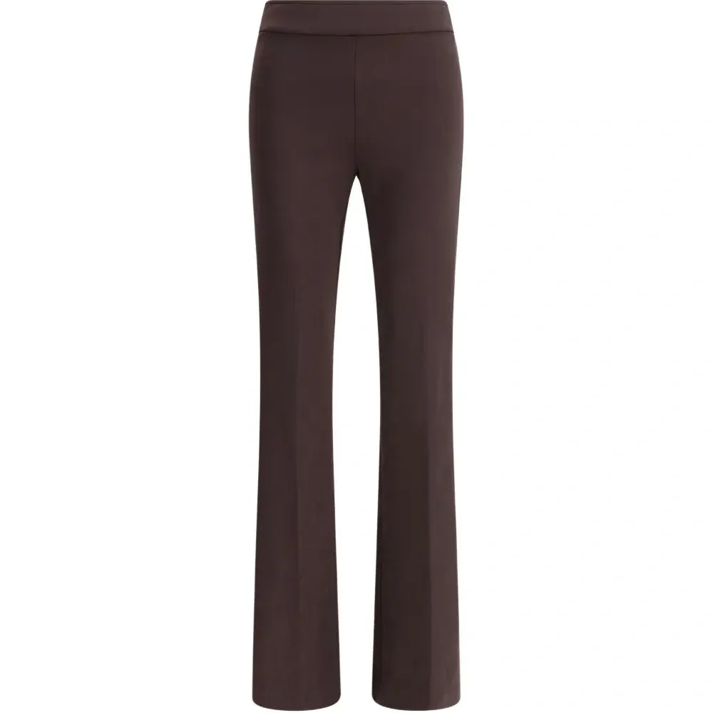 Расклешенные брюки