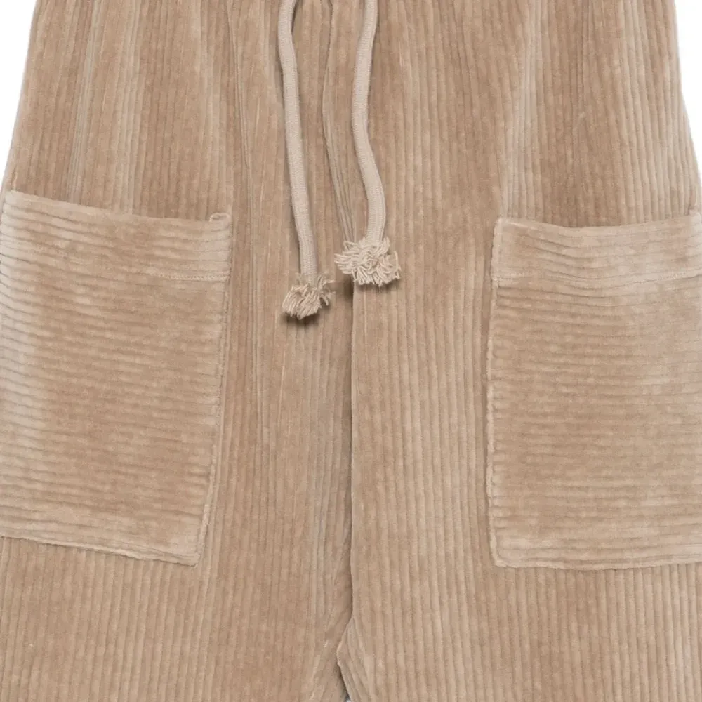 Вельветовые брюки с карманами