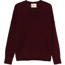 Свитер с V-образным вырезом