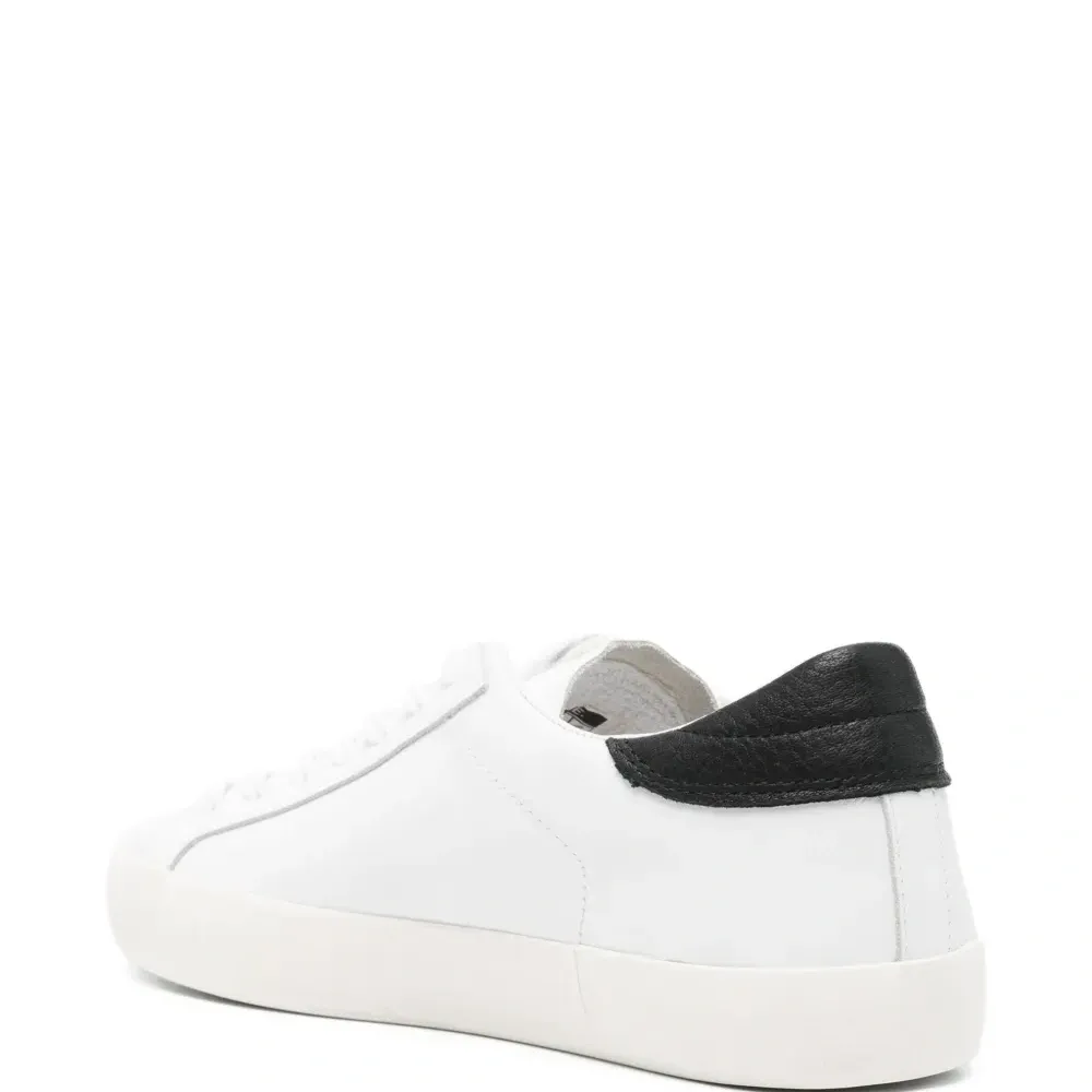 Кожаные кроссовки