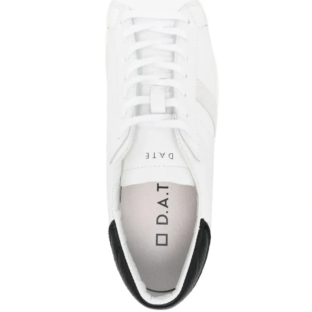 Кожаные кроссовки