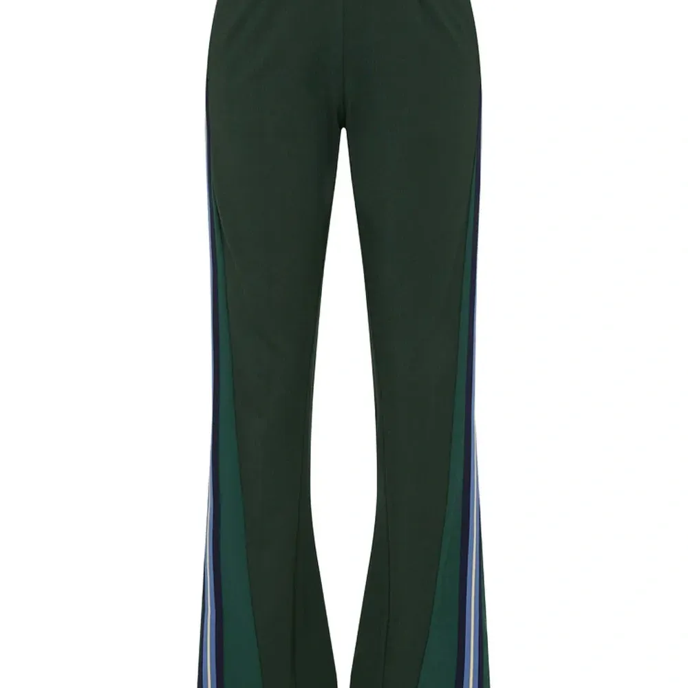 Расклешенные брюки Maneki Petra в полоску