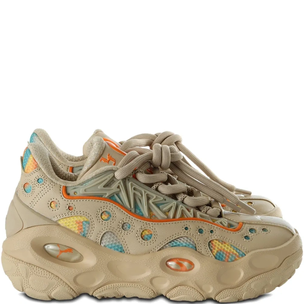 Кроссовки на шнуровке с перфорацией