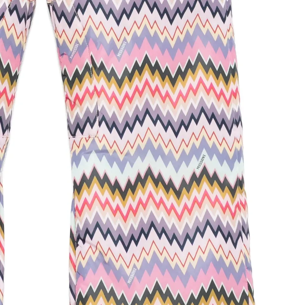 Брюки с узором шеврон