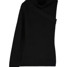 Джемпер на одно плечо с высоким воротником