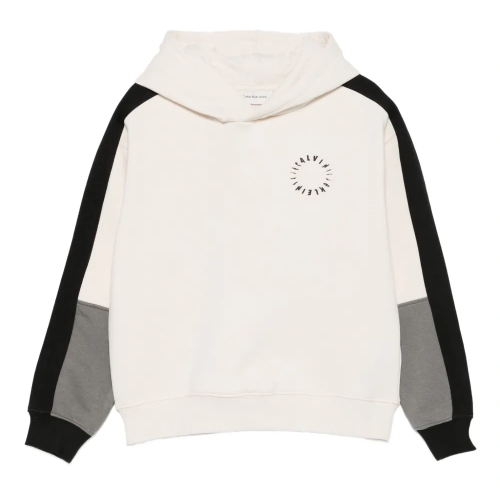 Худи в стиле колор-блок