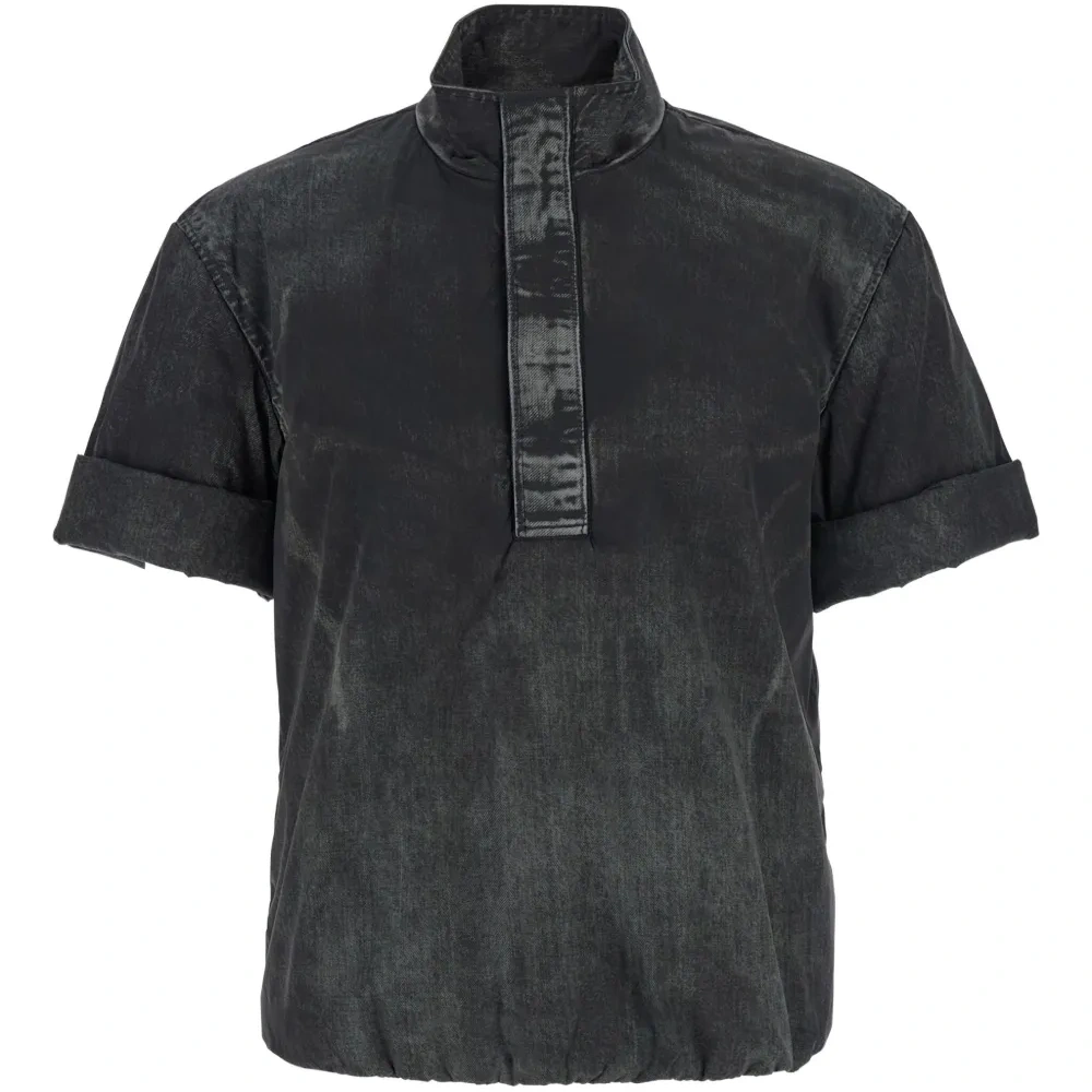 Джинсовая рубашка с высоким воротником