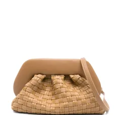 Плетеный клатч со сборками