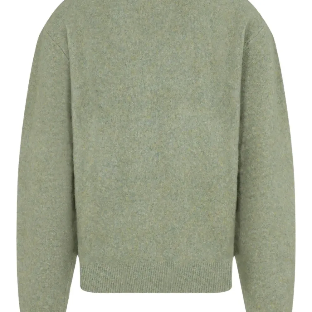 Толстовка с вышитым логотипом