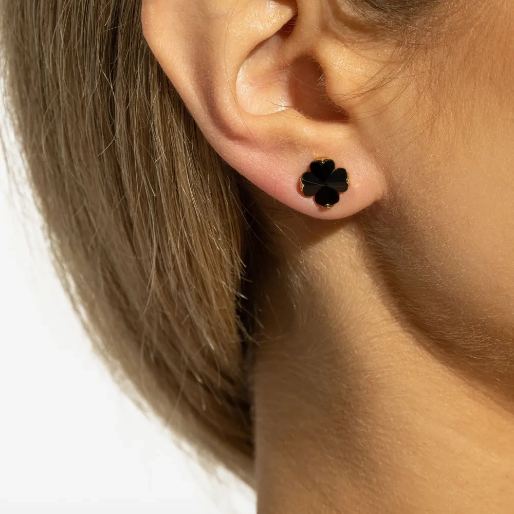 Серьги-гвоздики с цветком пики