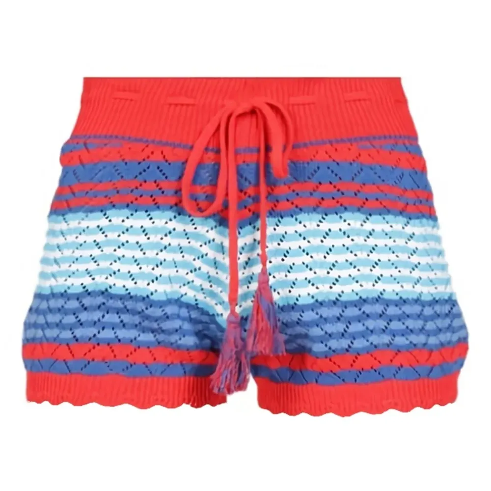 Полосатые шорты с кисточками Полосатые шорты с кисточками