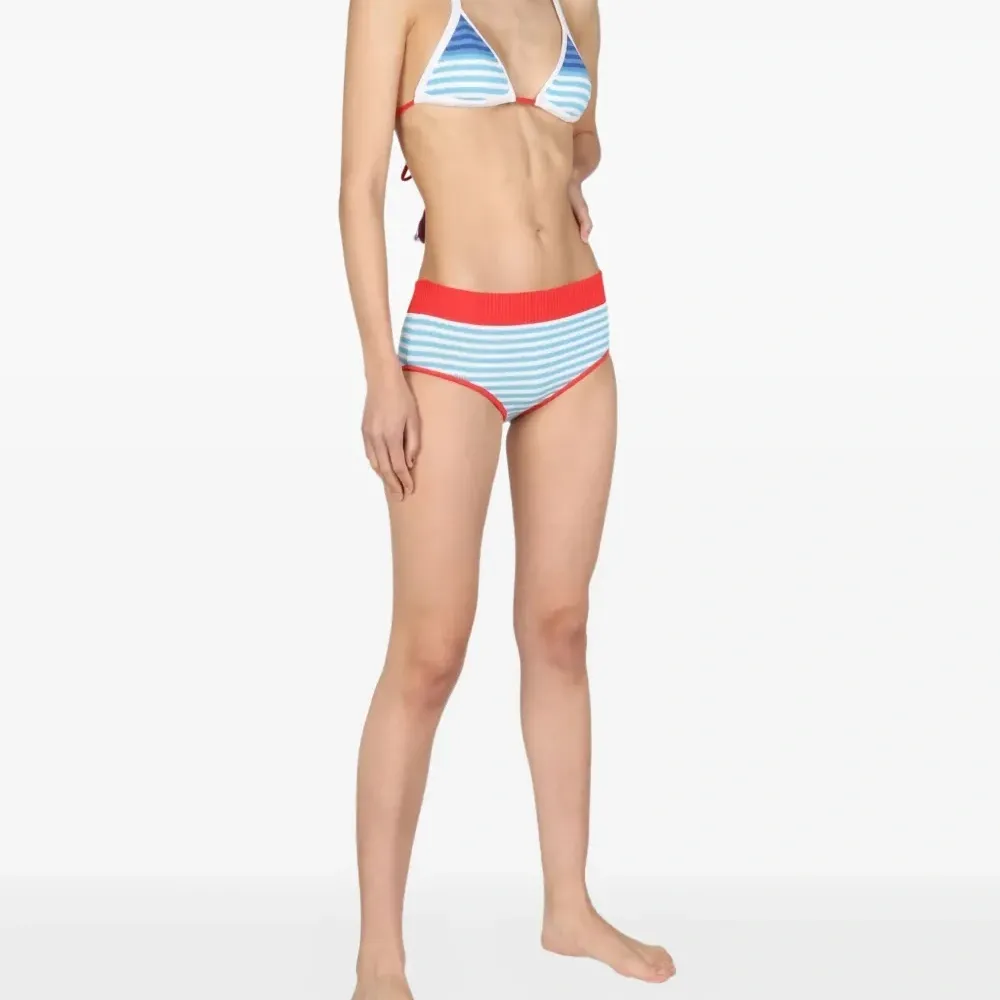 Пляжная одежда в полоску с кисточками