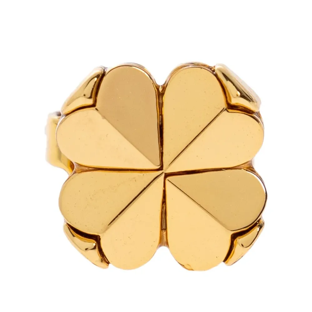 Серьги-гвоздики с узором "цветок пики"