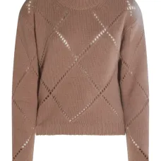 Свитер с узором