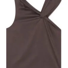 Топ асимметричного кроя