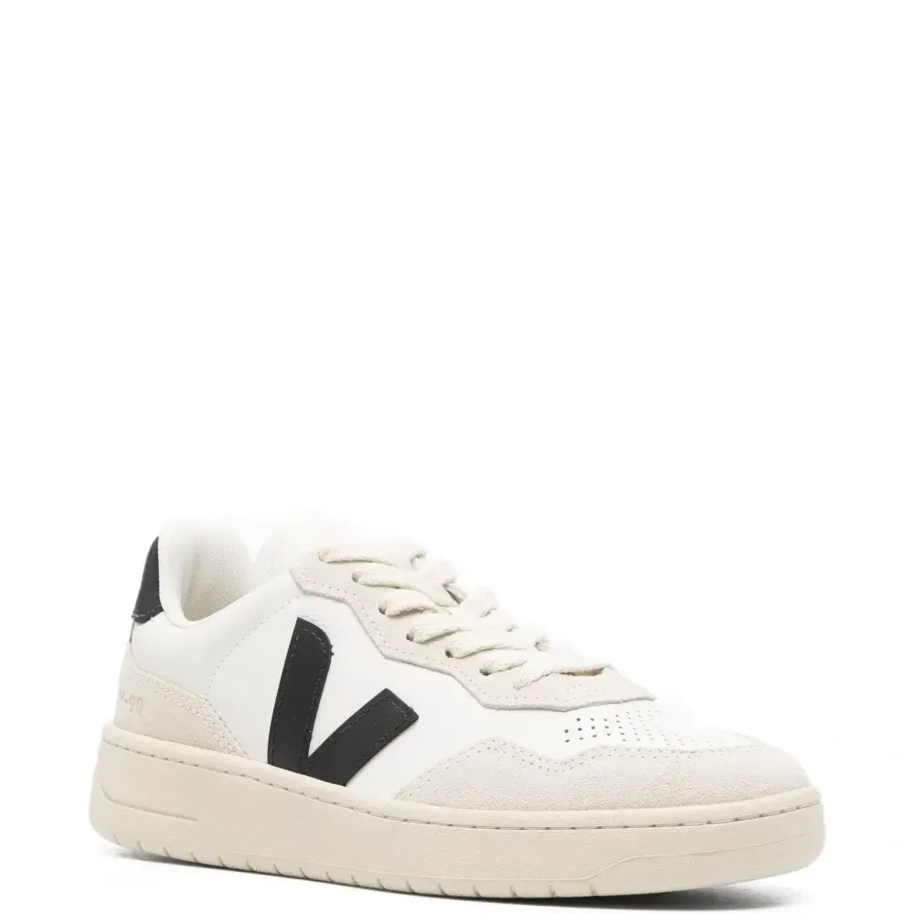 Кроссовки V-90