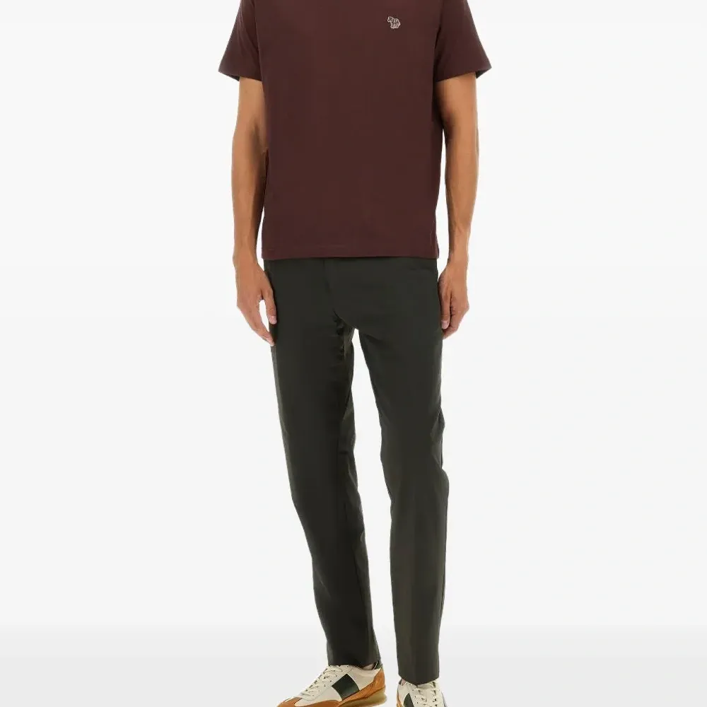 Футболка с логотипом