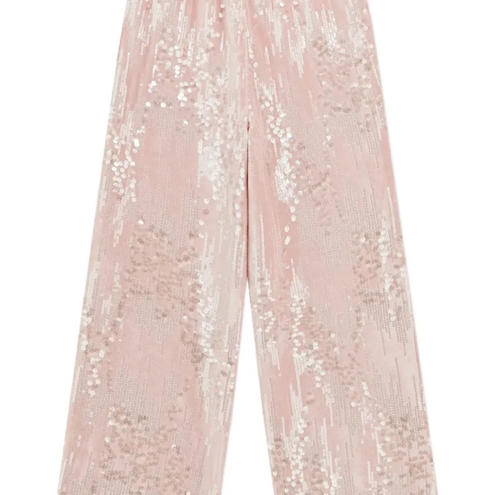 Брюки прямого кроя, украшенные пайетками
