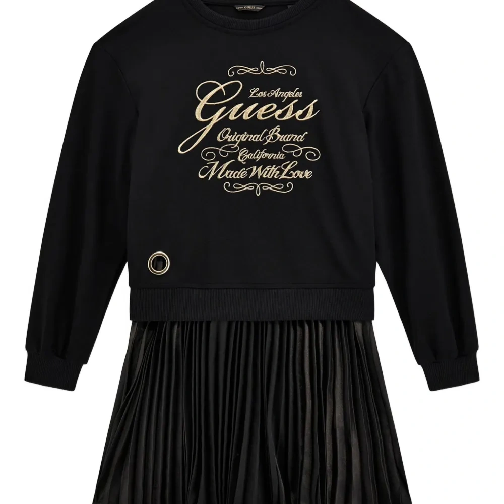 Платье с плиссировкой