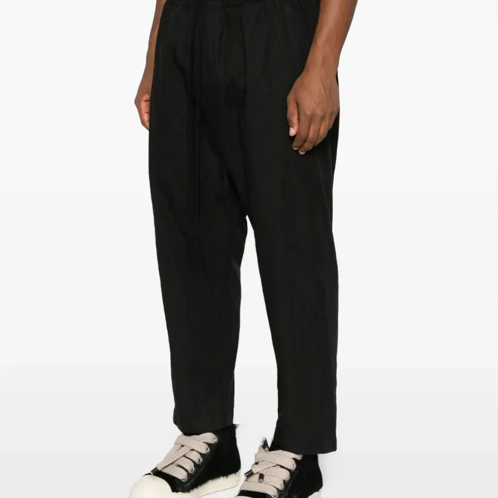 Брюки на эластичном поясе