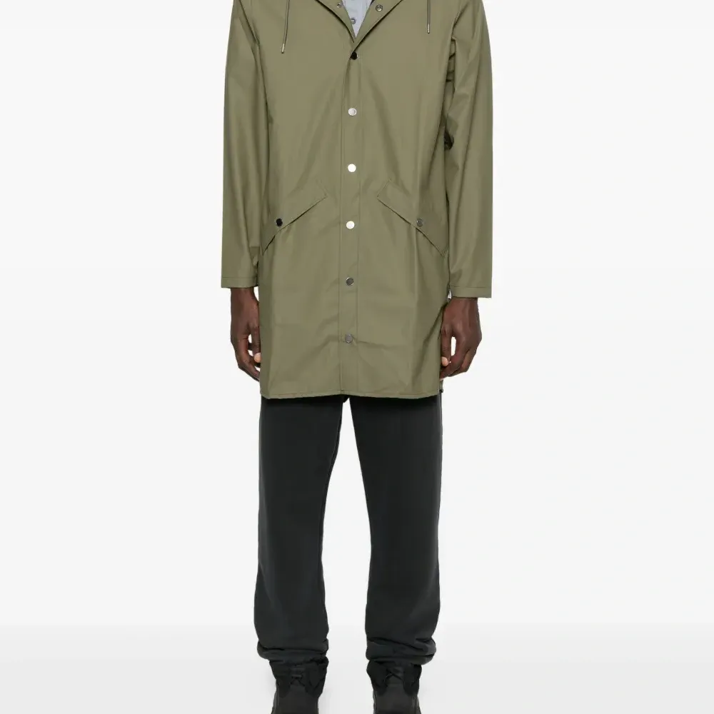 Пальто с капюшоном на пуговицах