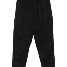 Зауженные брюки с поясом