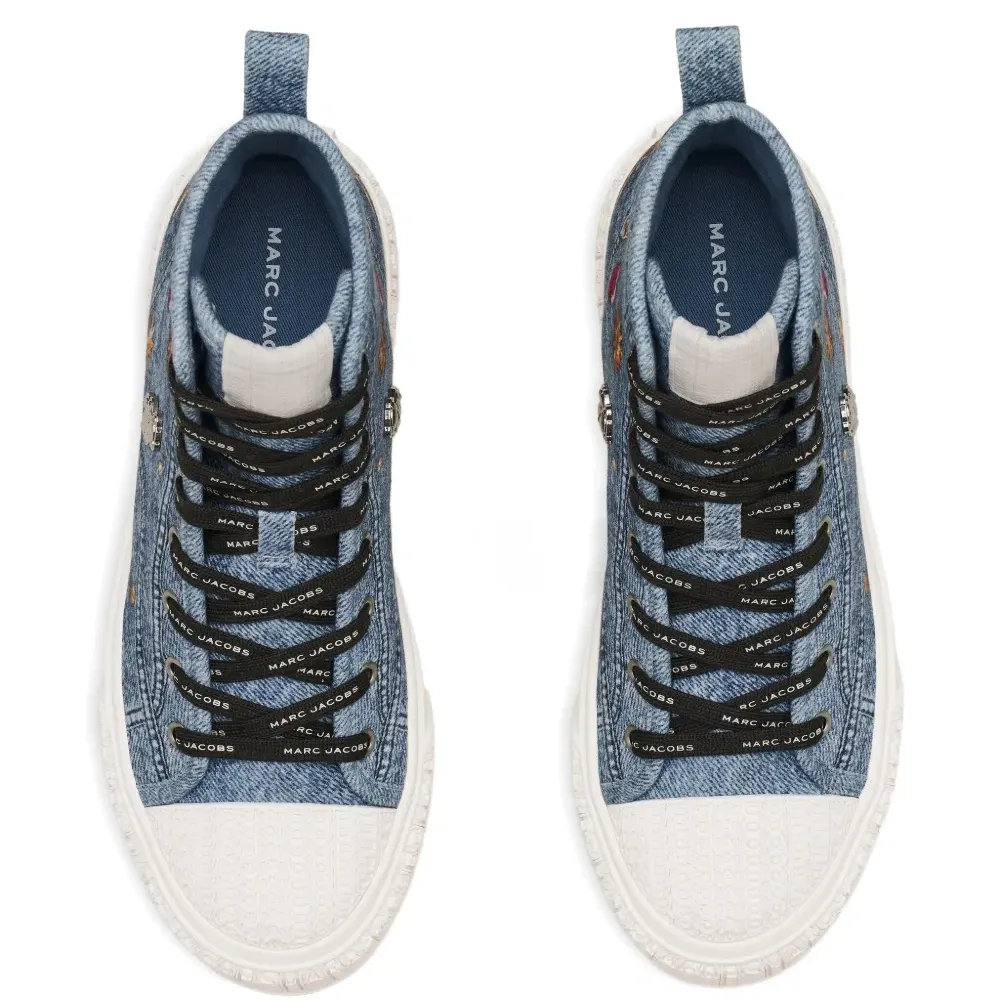 Высокие джинсовые кеды с подвесками