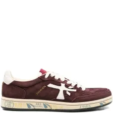 Замшевые кроссовки