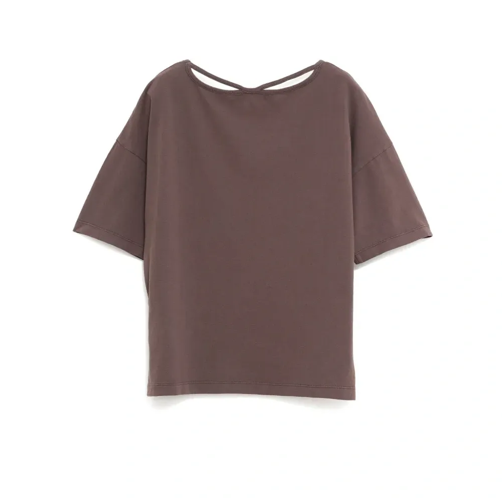 Базовая футболка Базовая футболка